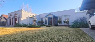 House For Sale in Vryburg, Vryburg