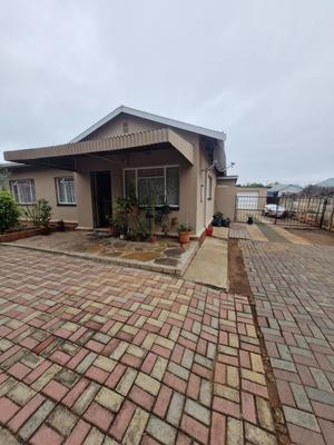 House For Sale in Vryburg, Vryburg